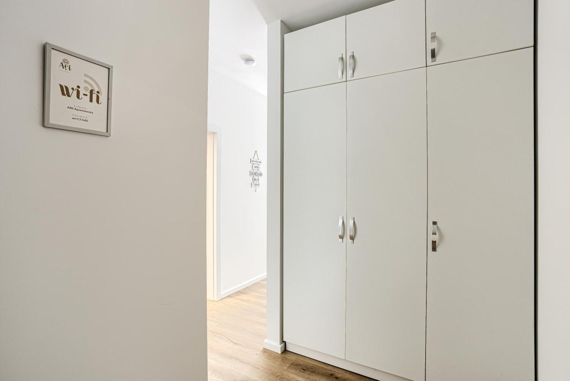Ari Navy Apartment - High-End Residence Arad Exterior foto